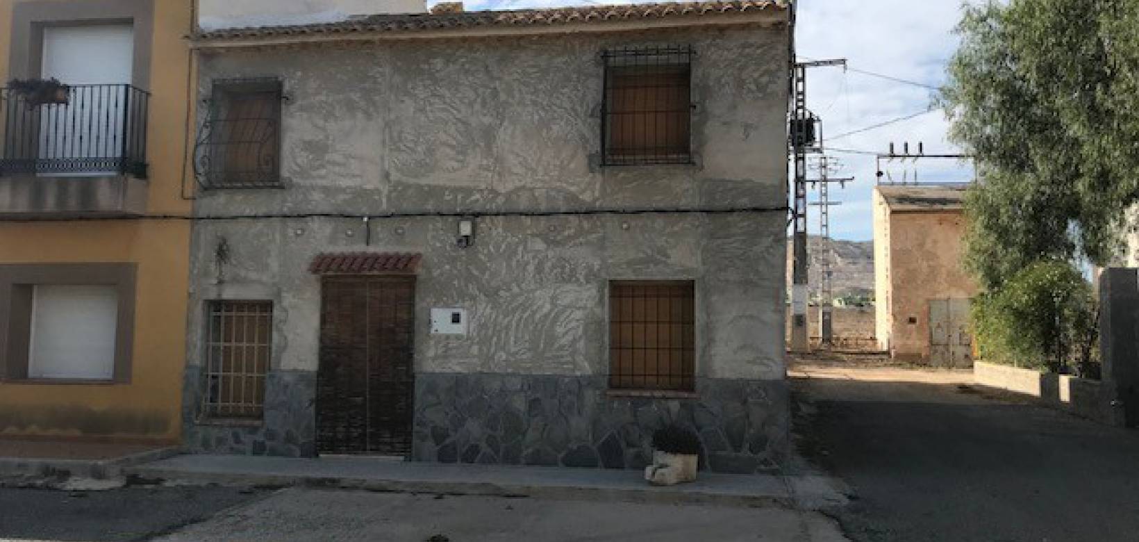 Resale - Town house - Hondón de las Nieves
