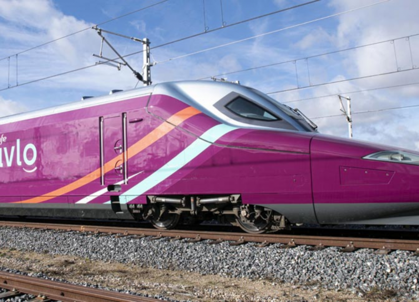 La liaison à grande vitesse à bas coût de la RENFE relie Murcie et Madrid en 3 heures et demie à partir de 7 €