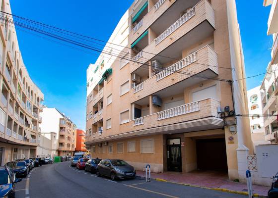 Apartment - Resale - Torrevieja - Playa Los Locos