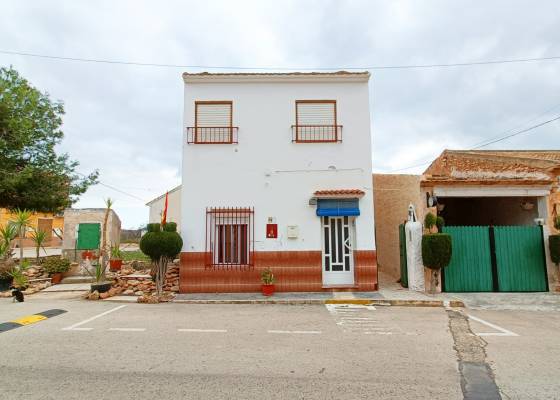 Casa de pueblo - Venta - Barbarroja - Barbarroja