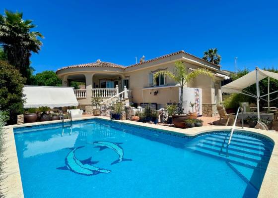 Chalet - Venta - Hondón de las Nieves - Hondón de las Nieves