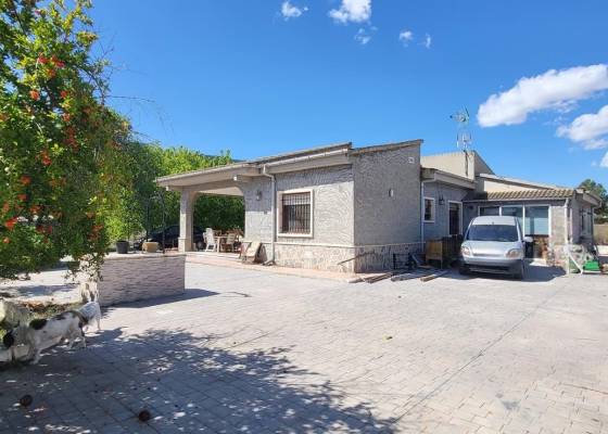 Chalet - Venta - Hondón de las Nieves - Hondón de las Nieves