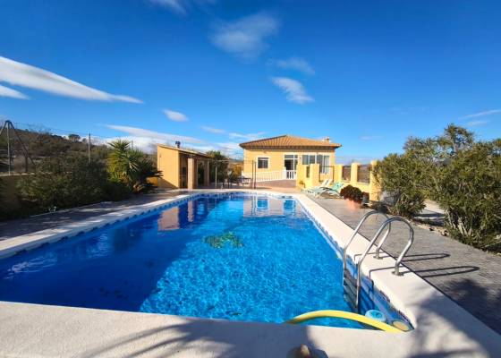 Chalet - Venta - Hondón de los Frailes - Hondón de los Frailes