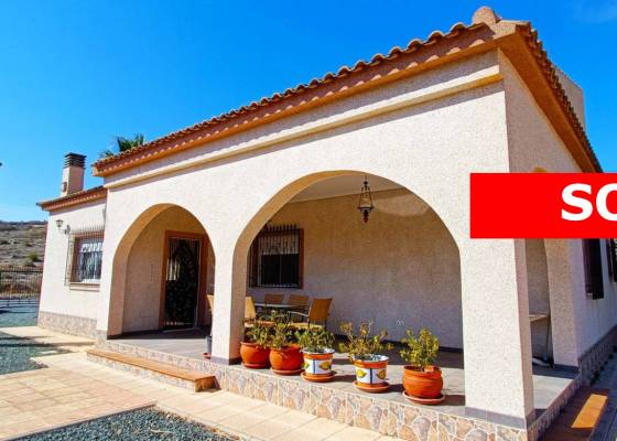 Chalet - Venta - Hondón de los Frailes - Hondón de los Frailes