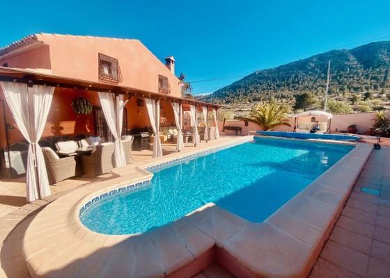 Chalet - Venta - La Romana - AMC-BB1919