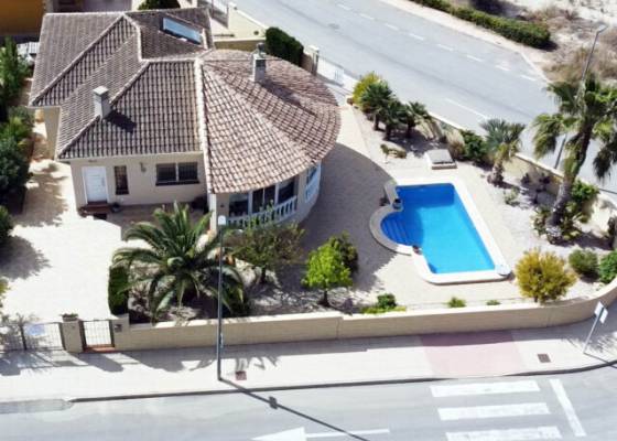 Chalet - Venta - La Romana - La Romana