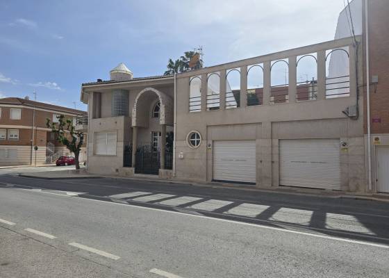 Detached villa - Resale - Sax - Sax