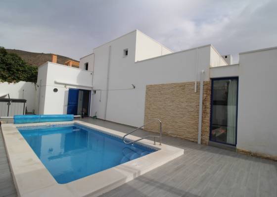 Detached villa - Revente - Fortuna - Fortuna