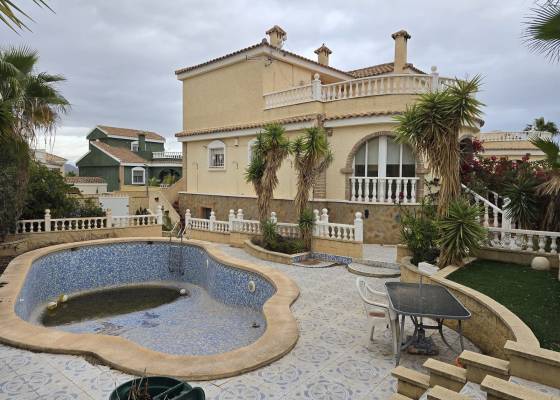 Detached villa - Venta - Monforte del Cid - Monforte del Cid