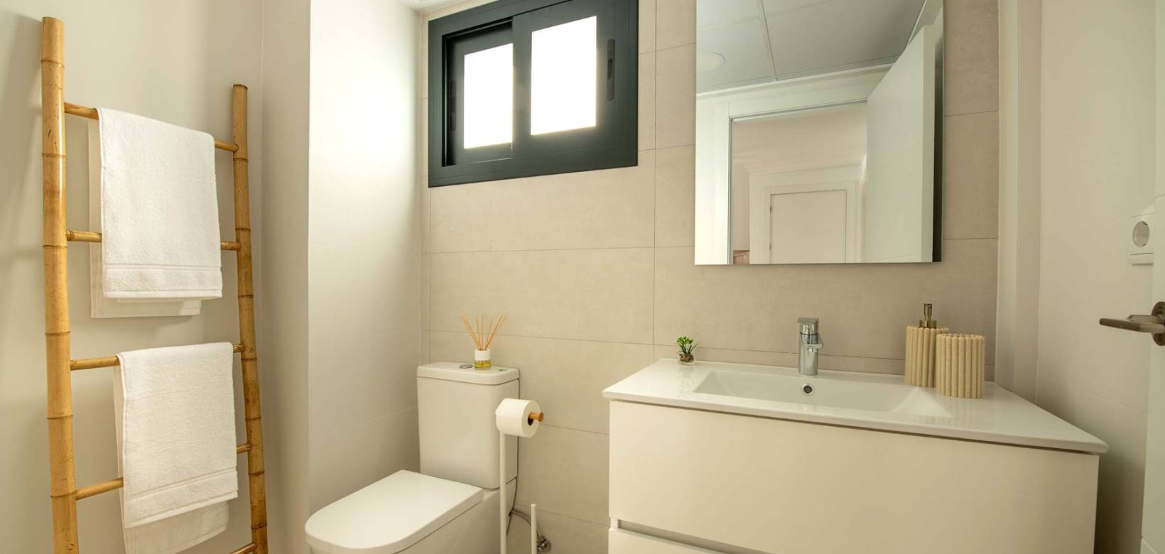 New Build - Semi Detached Villa - Cox