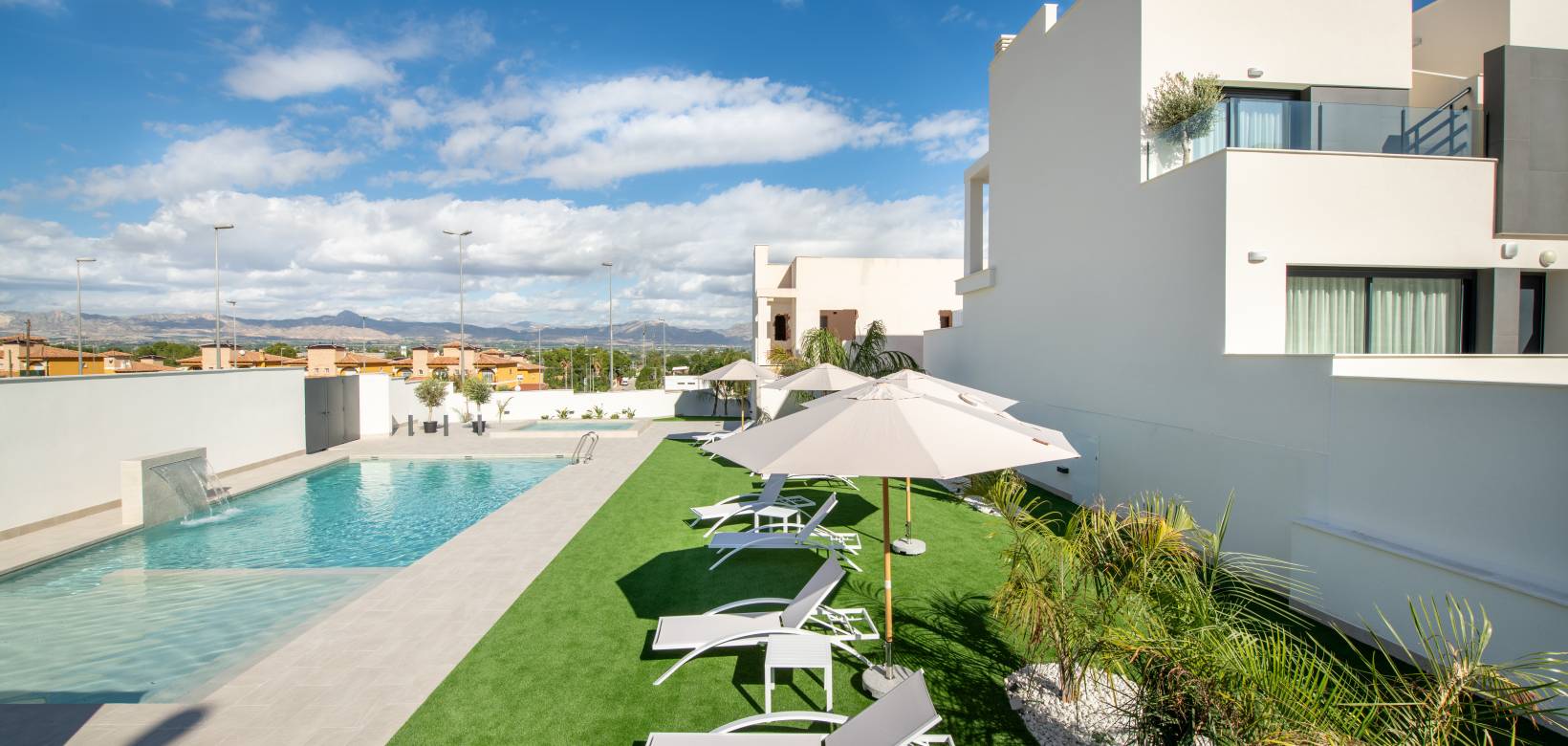 Nueva construcción  - Adosados - Cox