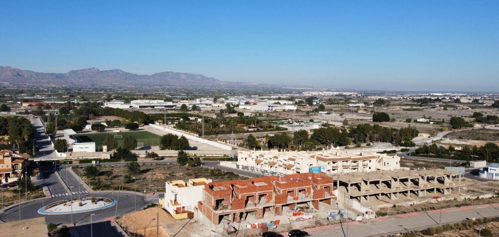 Nueva construcción  - Adosados - Cox