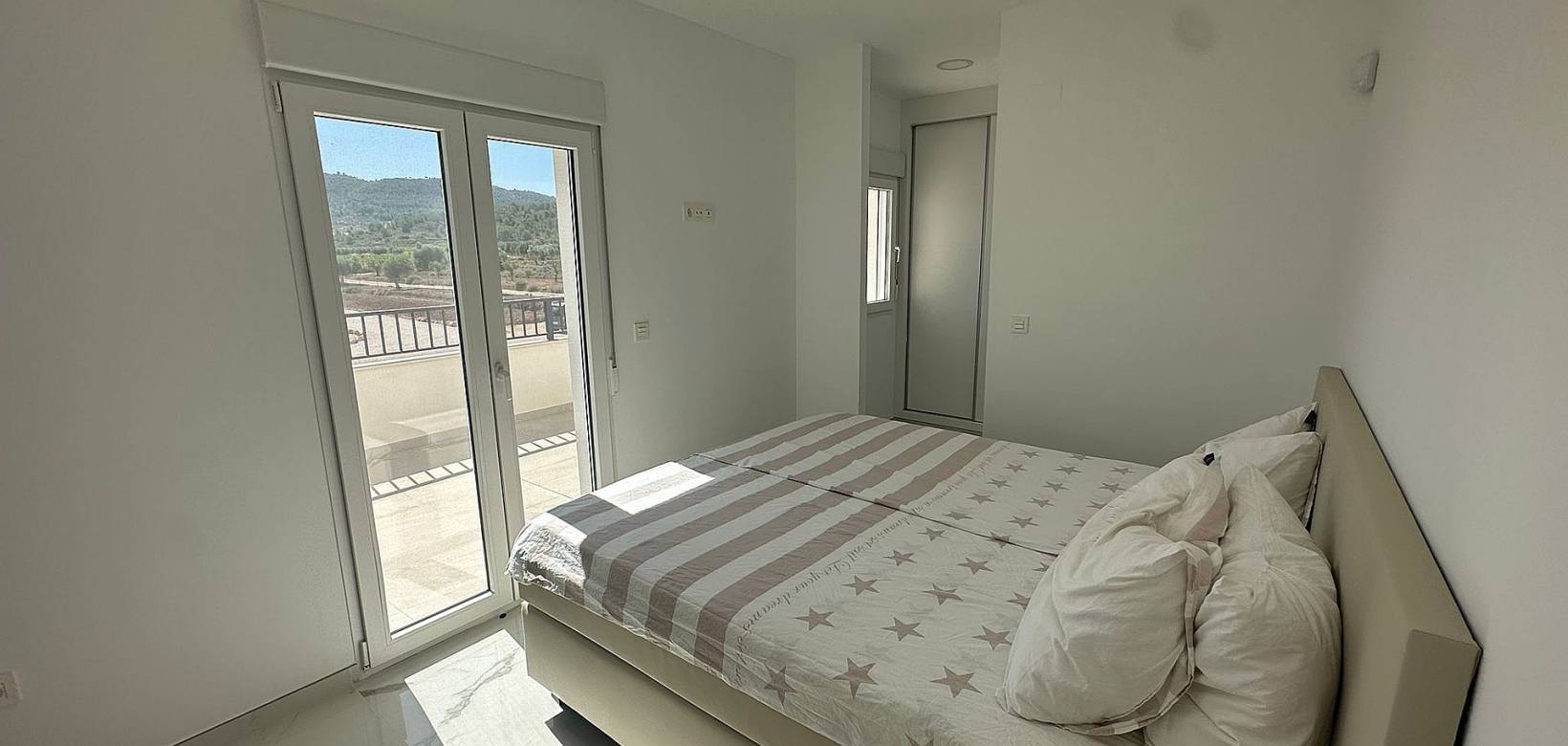 Nueva construcción  - Chalet - Pinoso