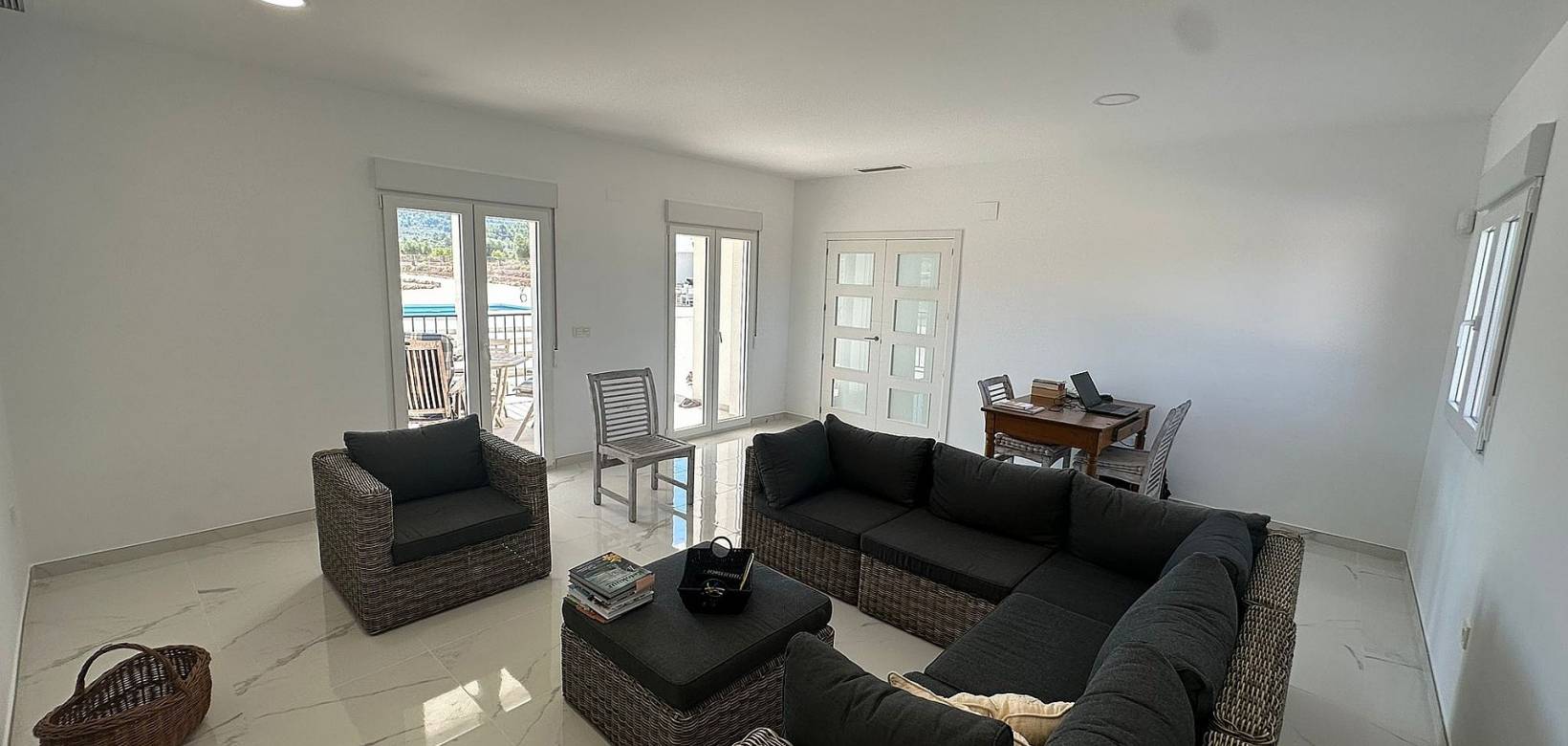 Nueva construcción  - Chalet - Pinoso