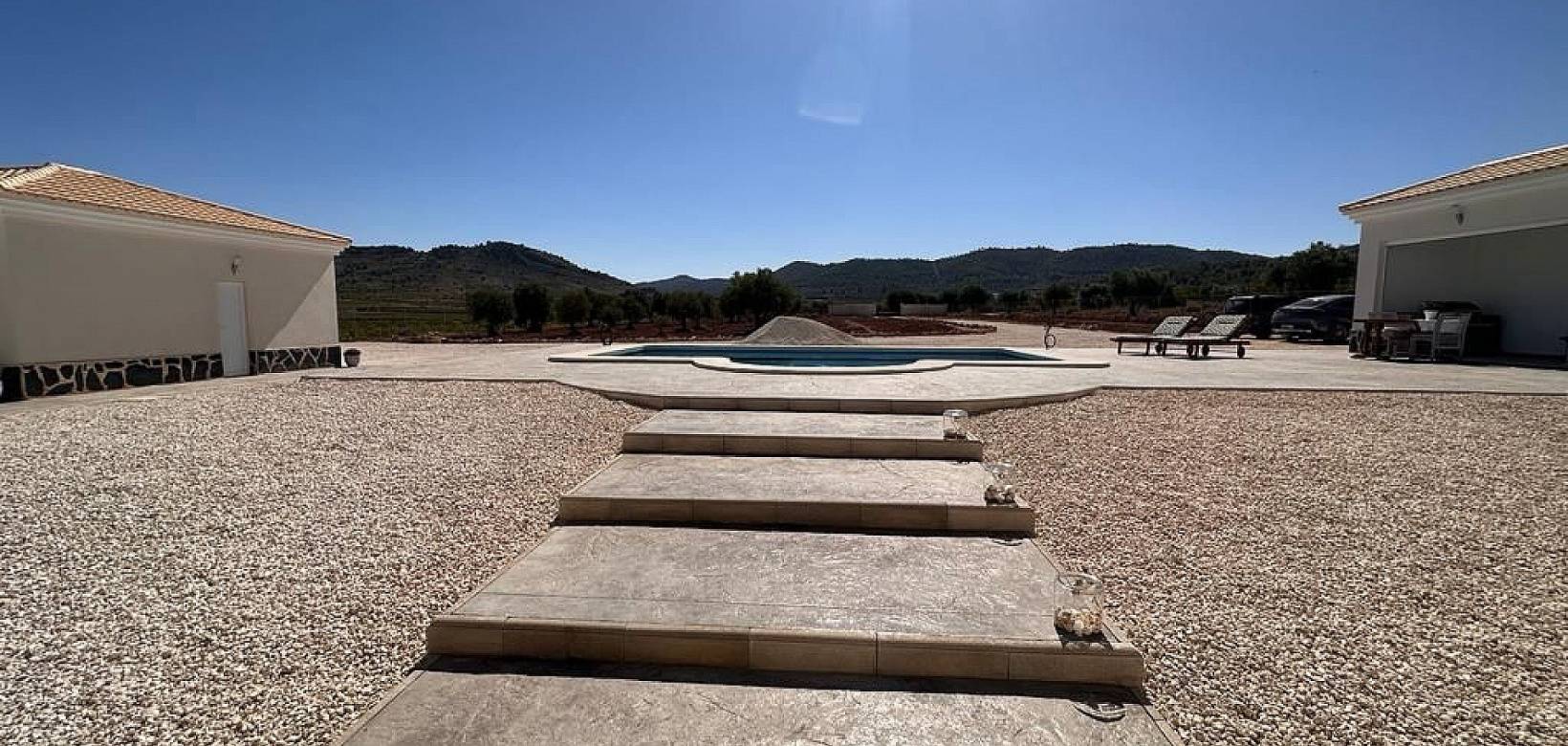 Nueva construcción  - Chalet - Pinoso