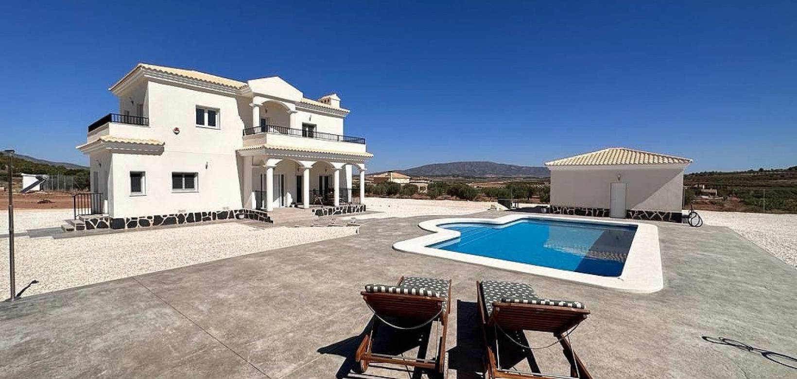 Nueva construcción  - Chalet - Pinoso