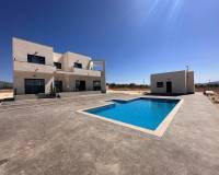 Nueva construcción  - Chalet - Pinoso