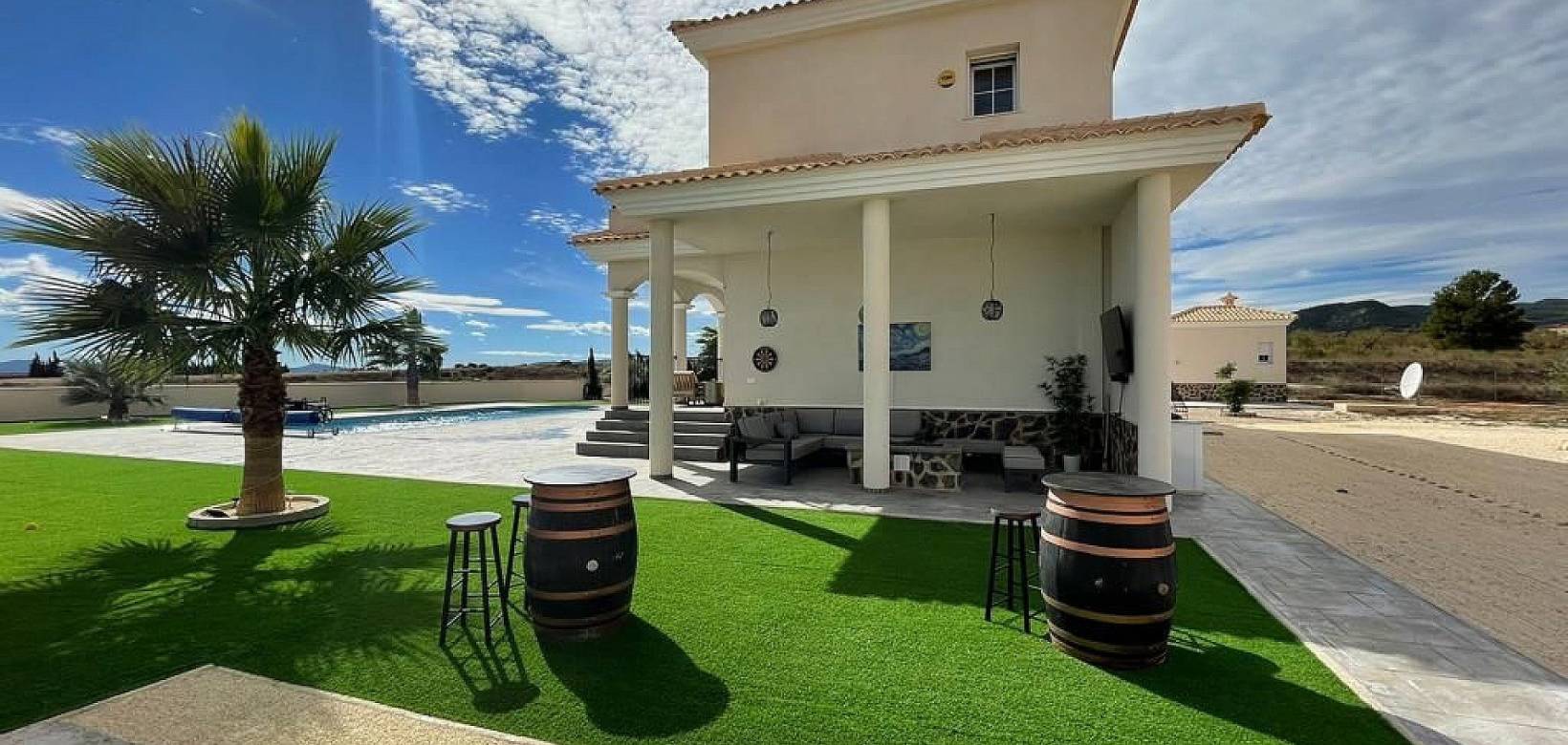 Nueva construcción  - Chalet - Pinoso