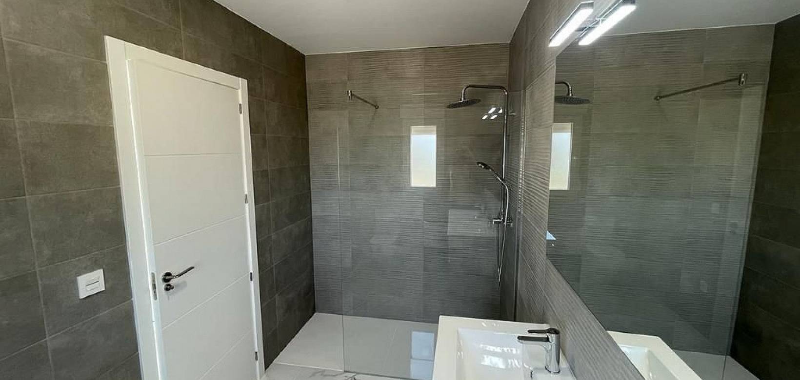 Nueva construcción  - Chalet - Pinoso