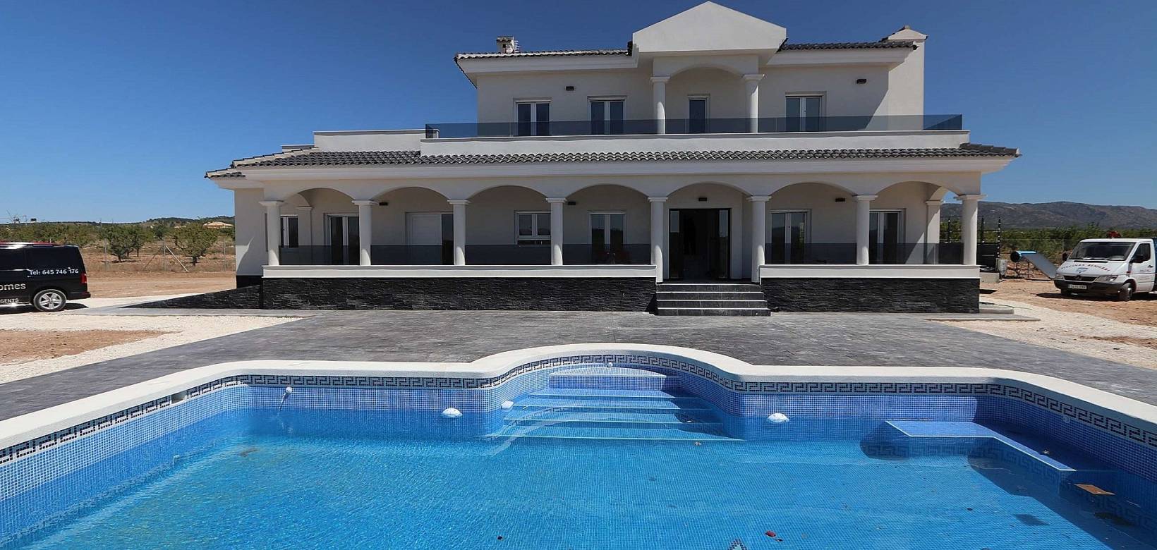 Nueva construcción  - Chalet - Pinoso