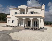 Nueva construcción  - Chalet - Pinoso