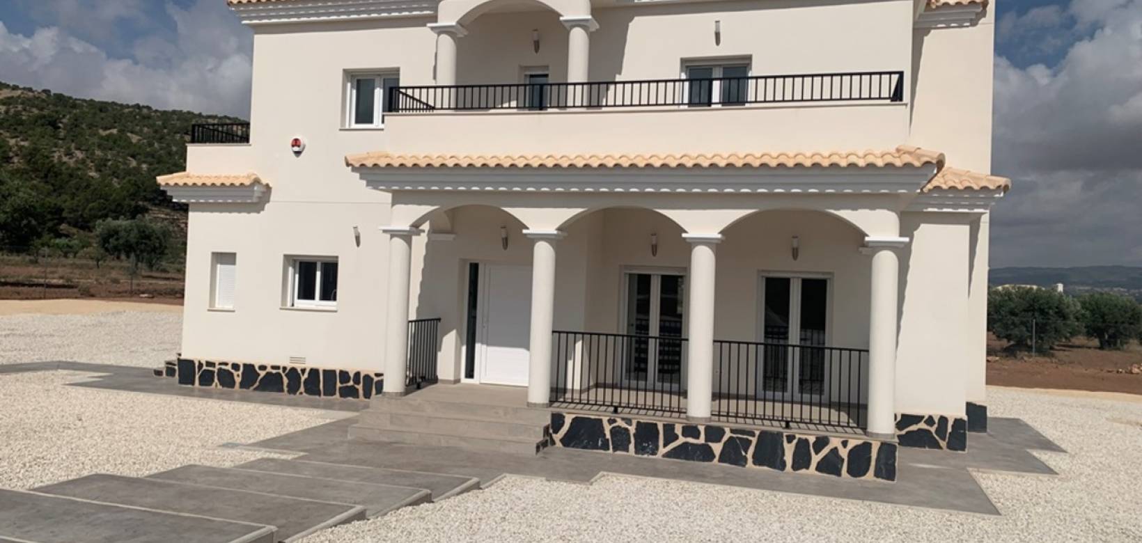 Nueva construcción  - Chalet - Pinoso