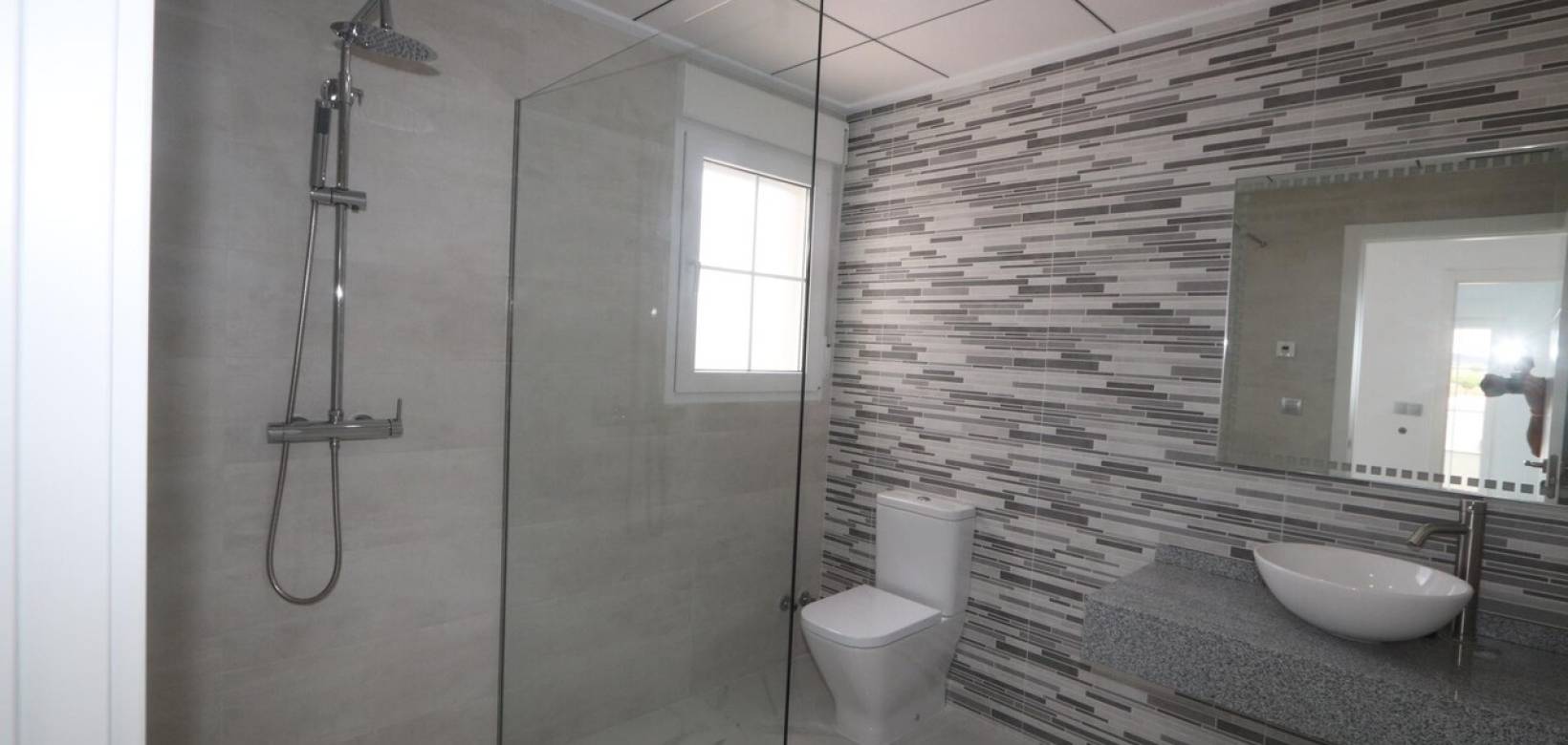 Nueva construcción  - Chalet - Pinoso