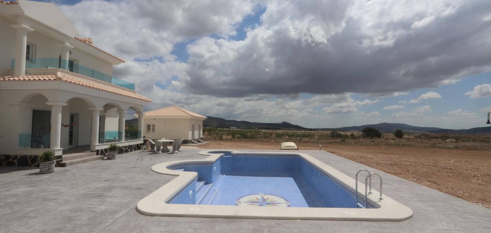 Nueva construcción  - Chalet - Pinoso