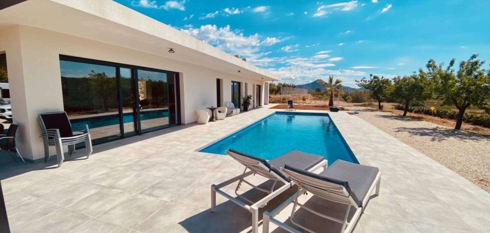 Nueva construcción  - Villa - Macisvenda