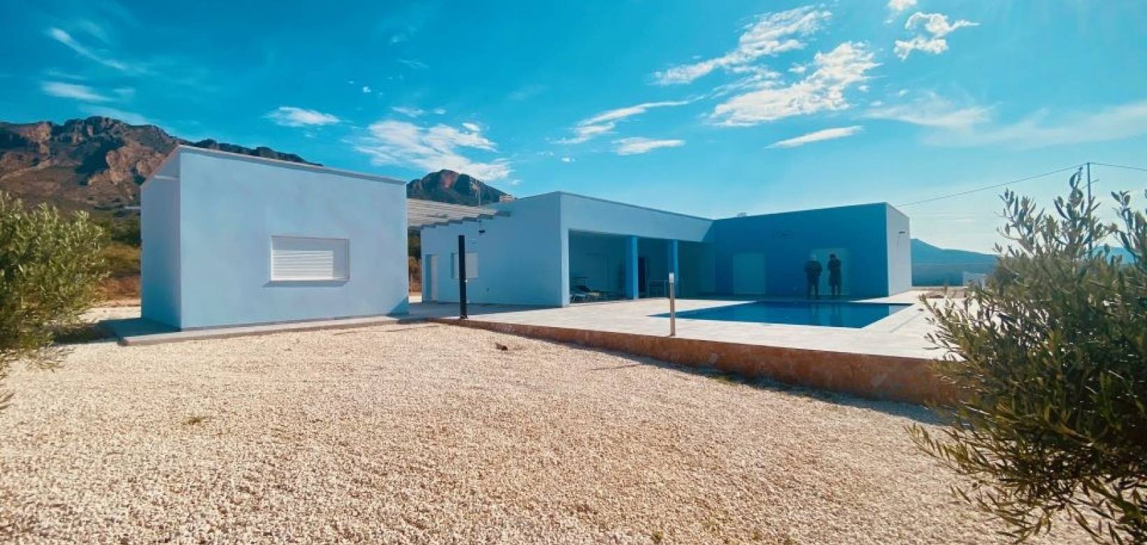 Nueva construcción  - Villa - Macisvenda