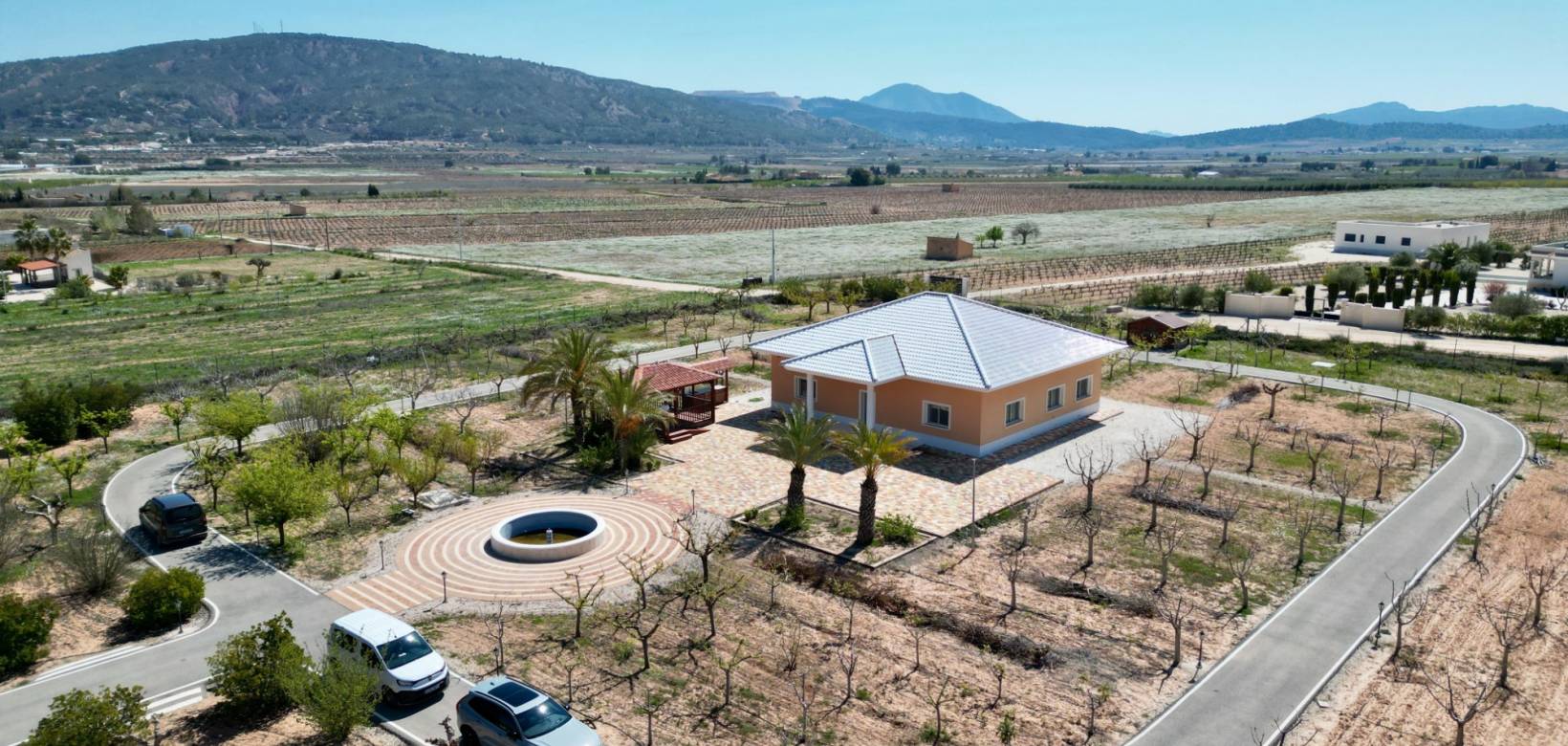 Resale - 5. Finca / Country Property - Pinoso