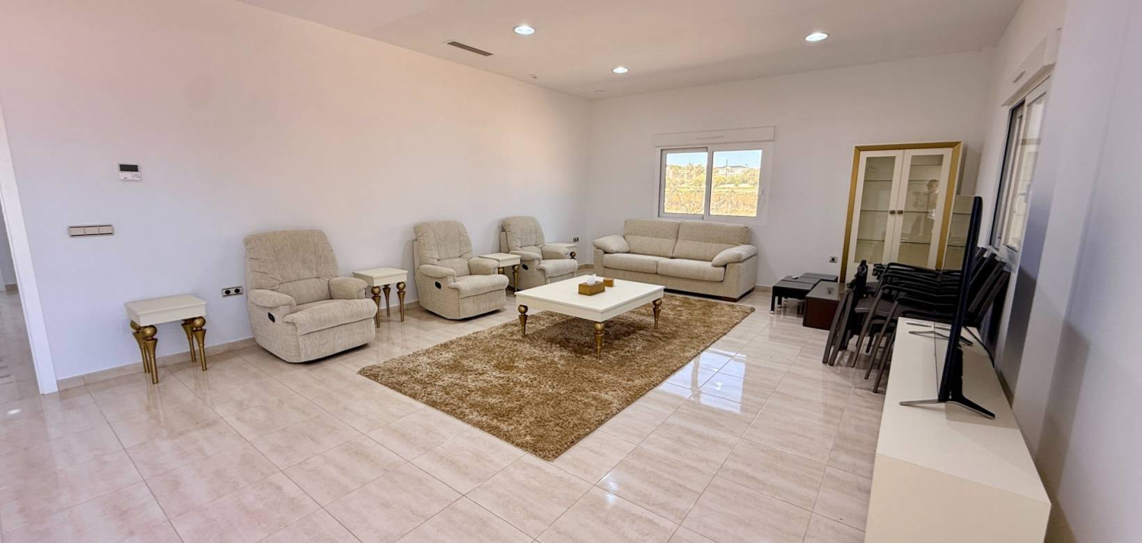 Resale - 5. Finca / Country Property - Pinoso