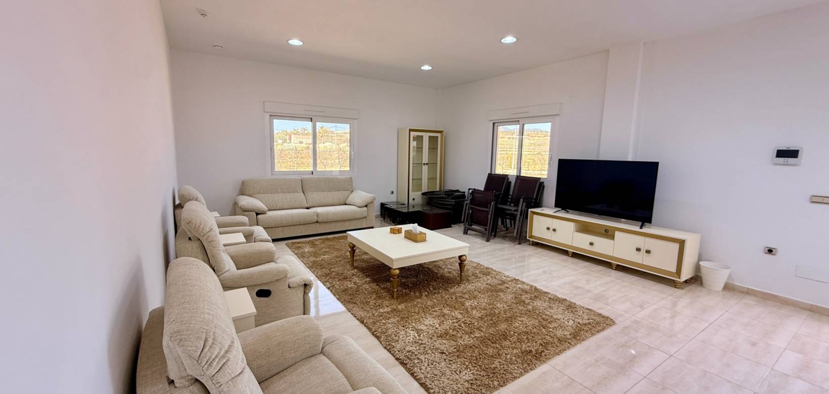 Resale - 5. Finca / Country Property - Pinoso