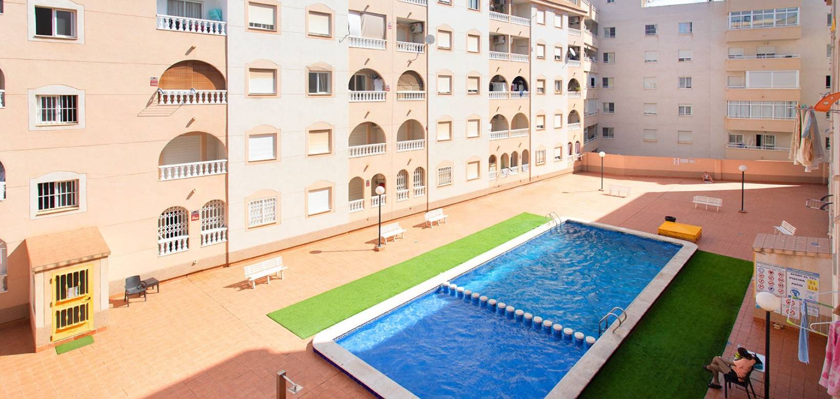 Resale - Apartment / flat - Torrevieja - Centro