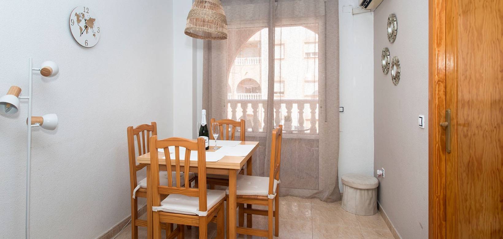 Resale - Apartment / flat - Torrevieja - Centro