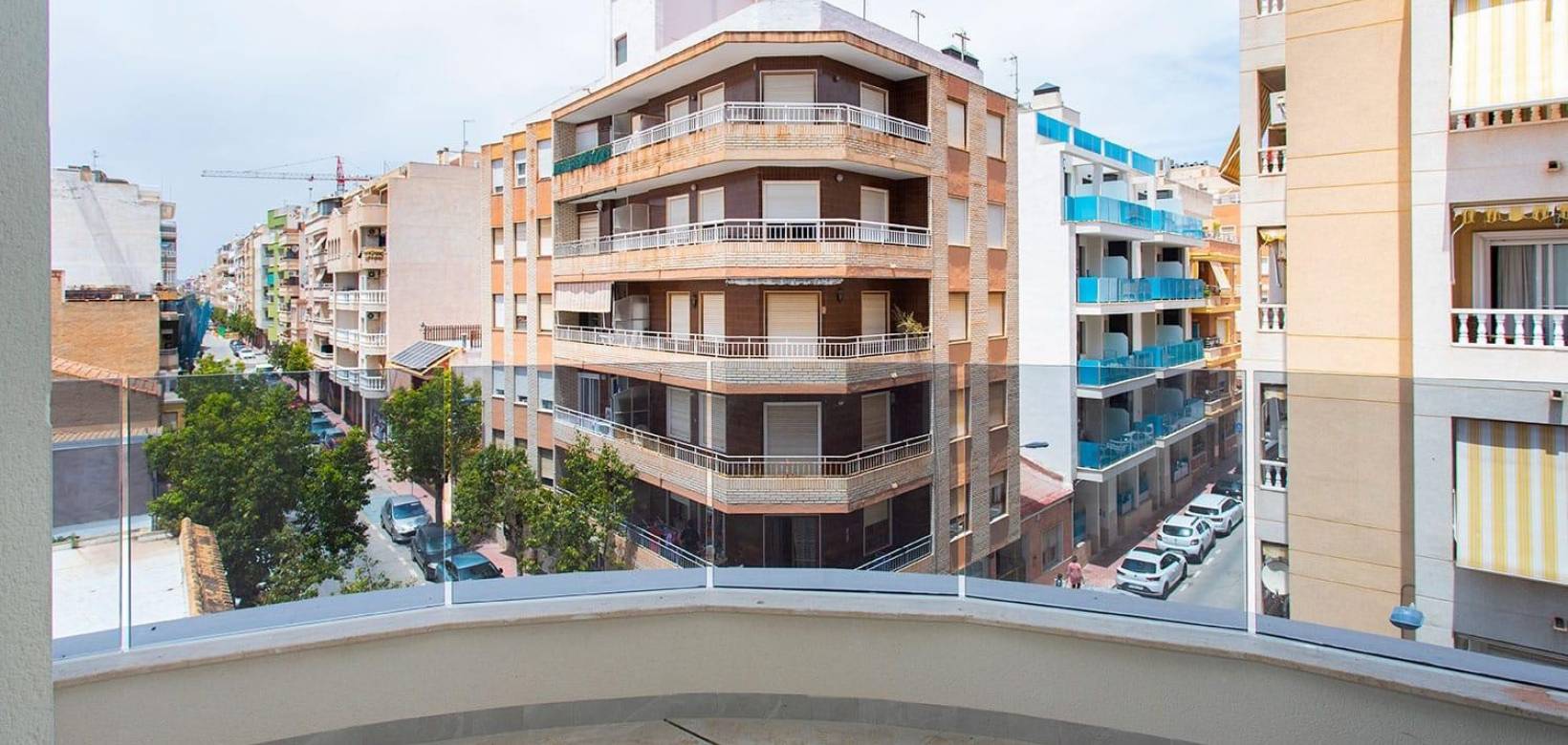 Resale - Apartment / flat - Torrevieja - Torrevieja Centro