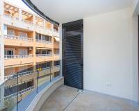 Resale - Apartment / flat - Torrevieja - Torrevieja Centro