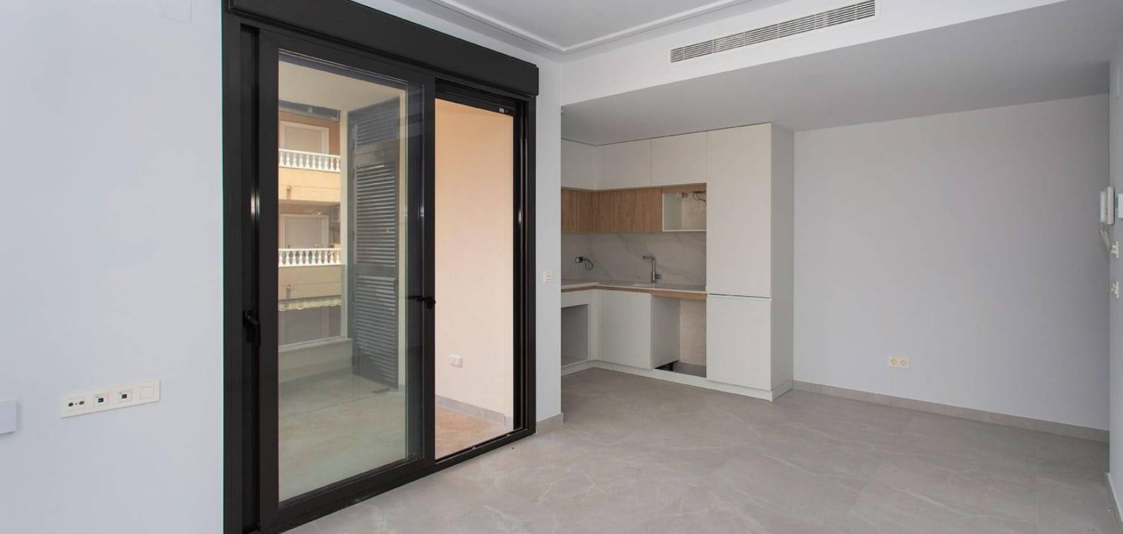 Resale - Apartment / flat - Torrevieja - Torrevieja Centro