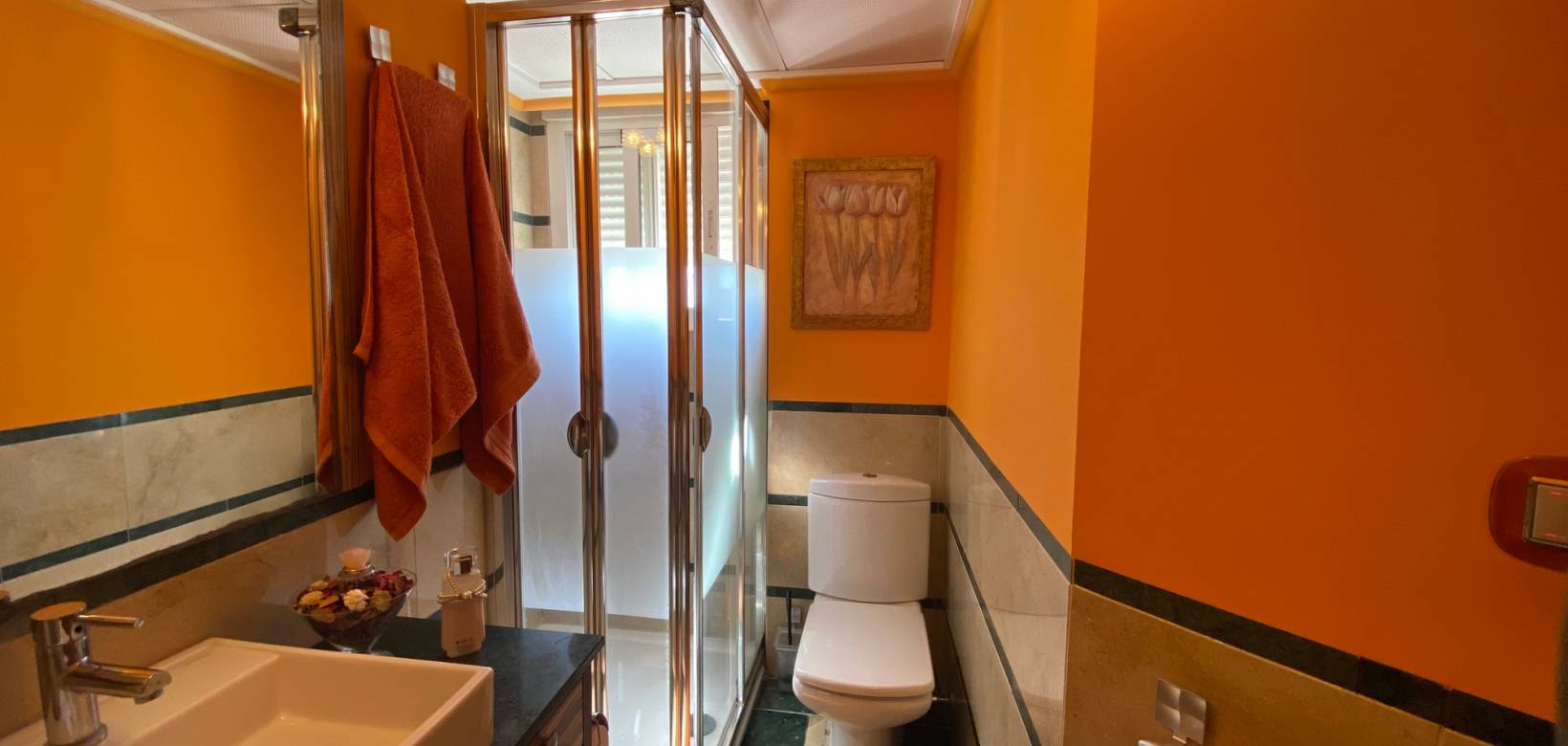 Resale - Apartment - Guardamar del Segura - El Eden