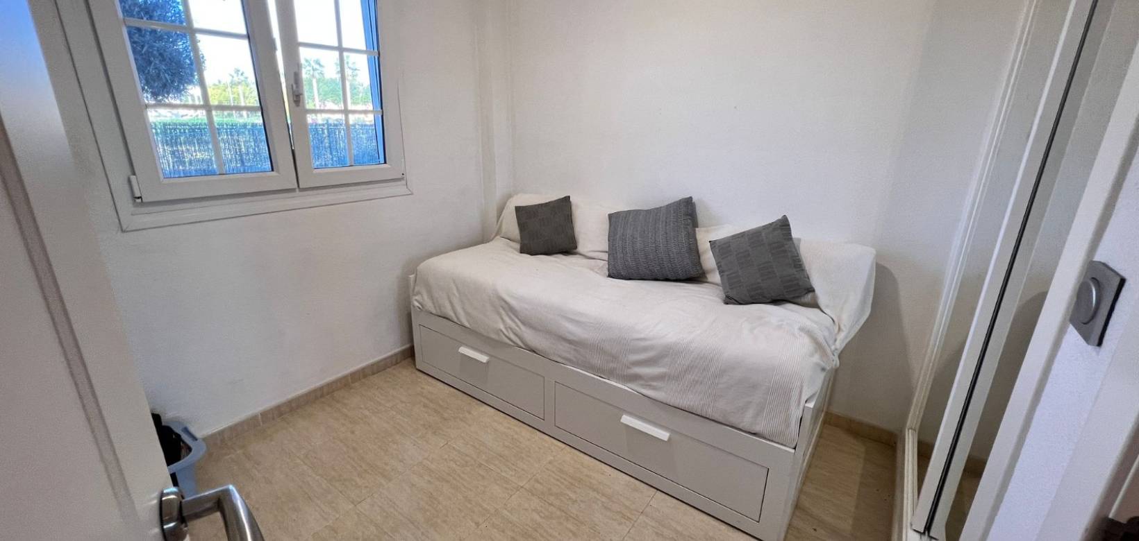 Resale - Apartment - Guardamar del Segura - EL RASO