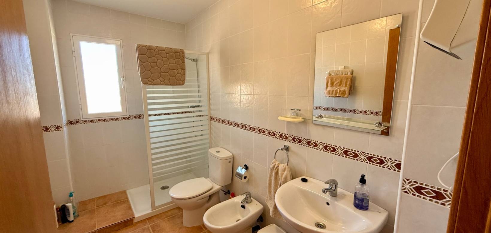 Resale - Apartment - Hondón de los Frailes