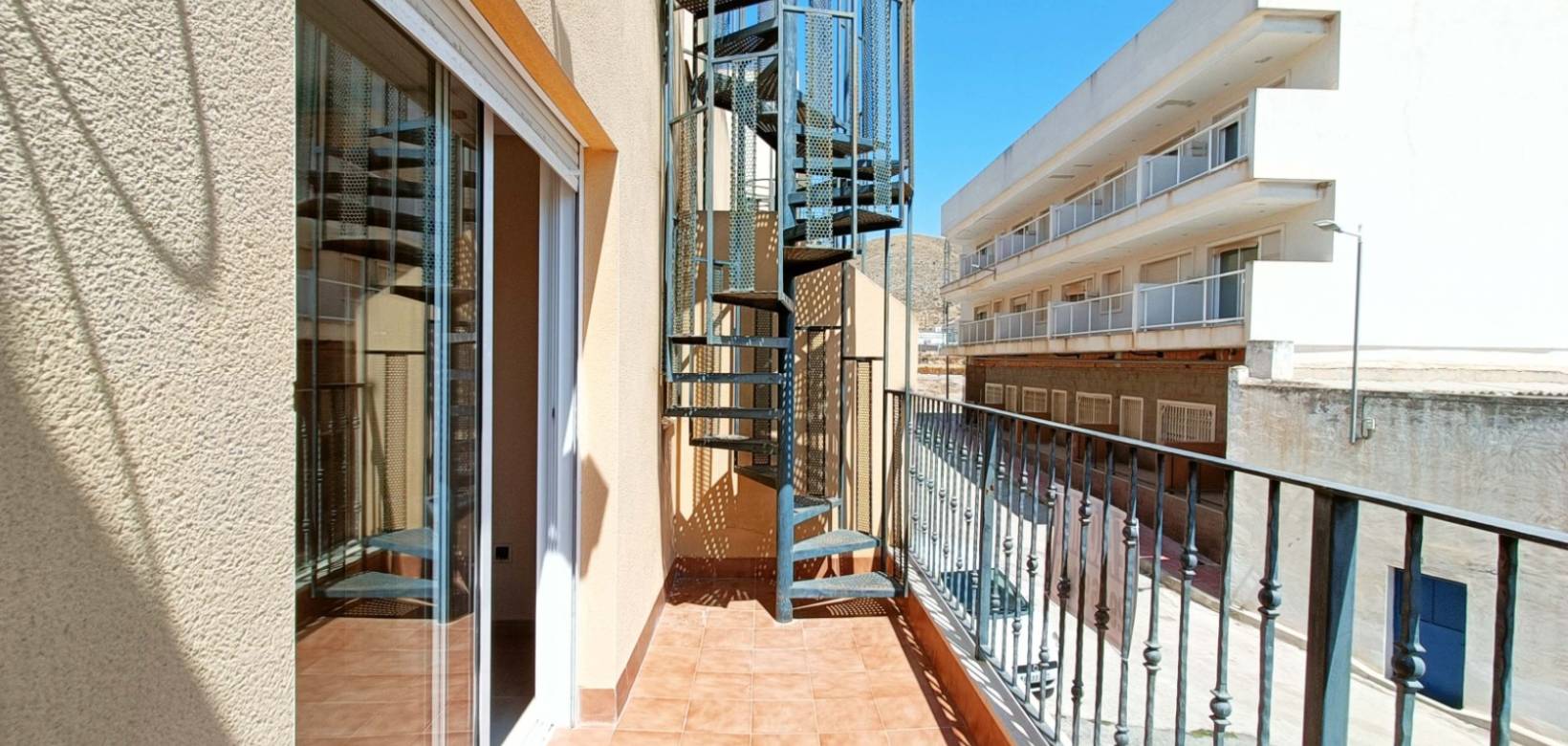 Resale - Apartment - Hondón de los Frailes
