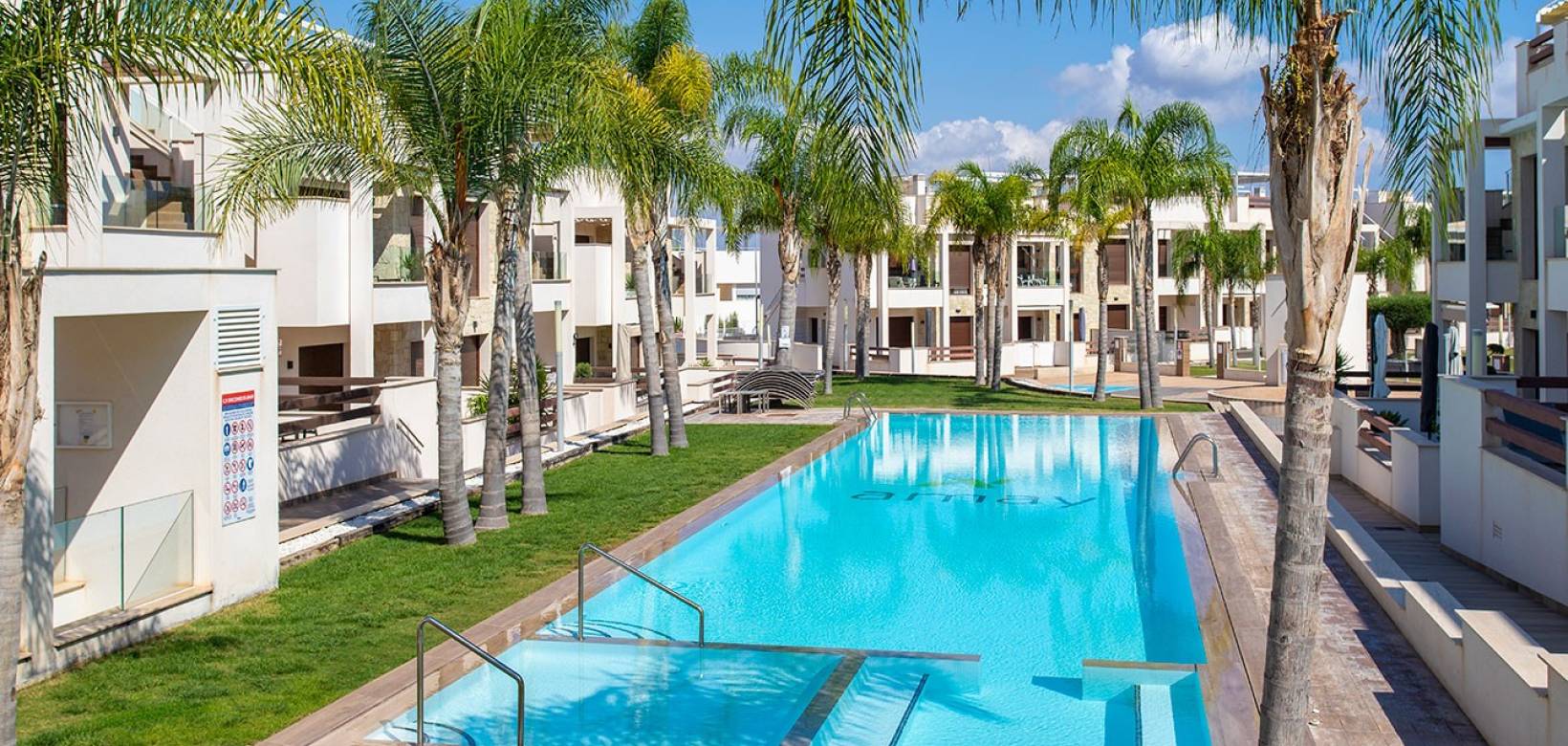 Resale - Apartment - Los Balcones - Torrevieja