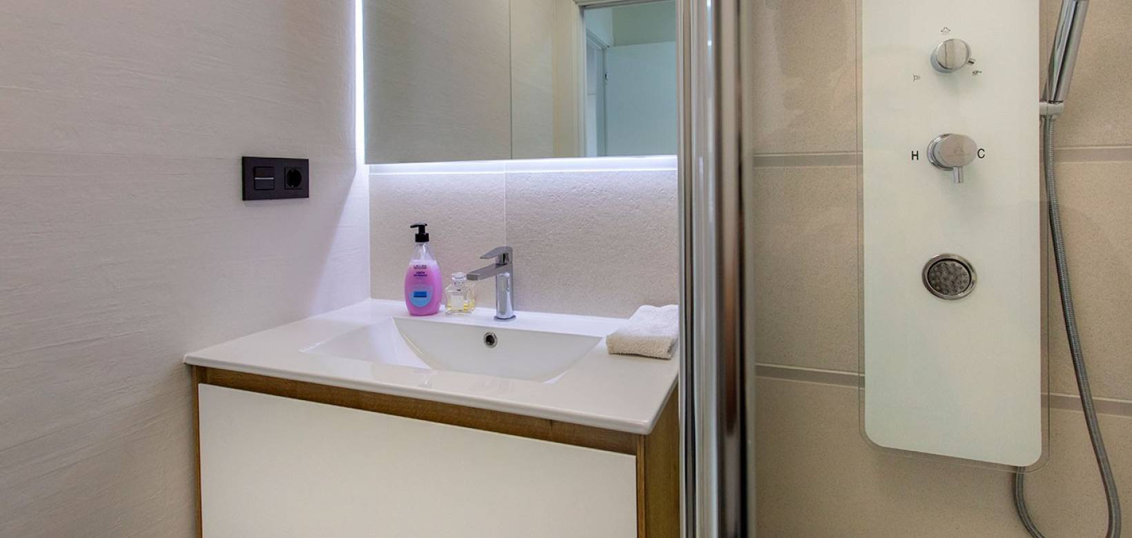 Resale - Apartment - Los Balcones - Torrevieja