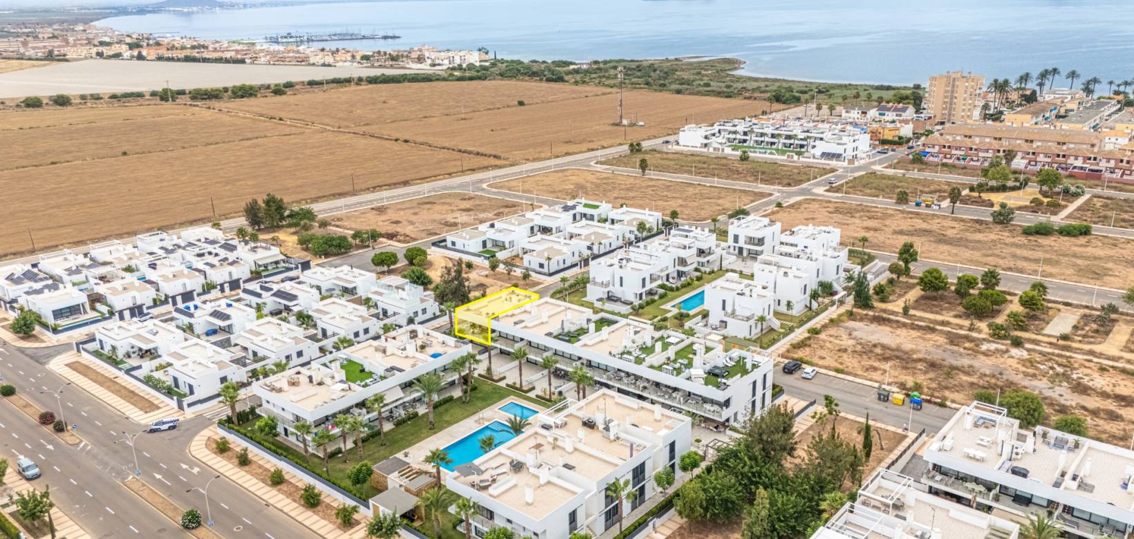 Resale - Apartment - Mar de Cristal