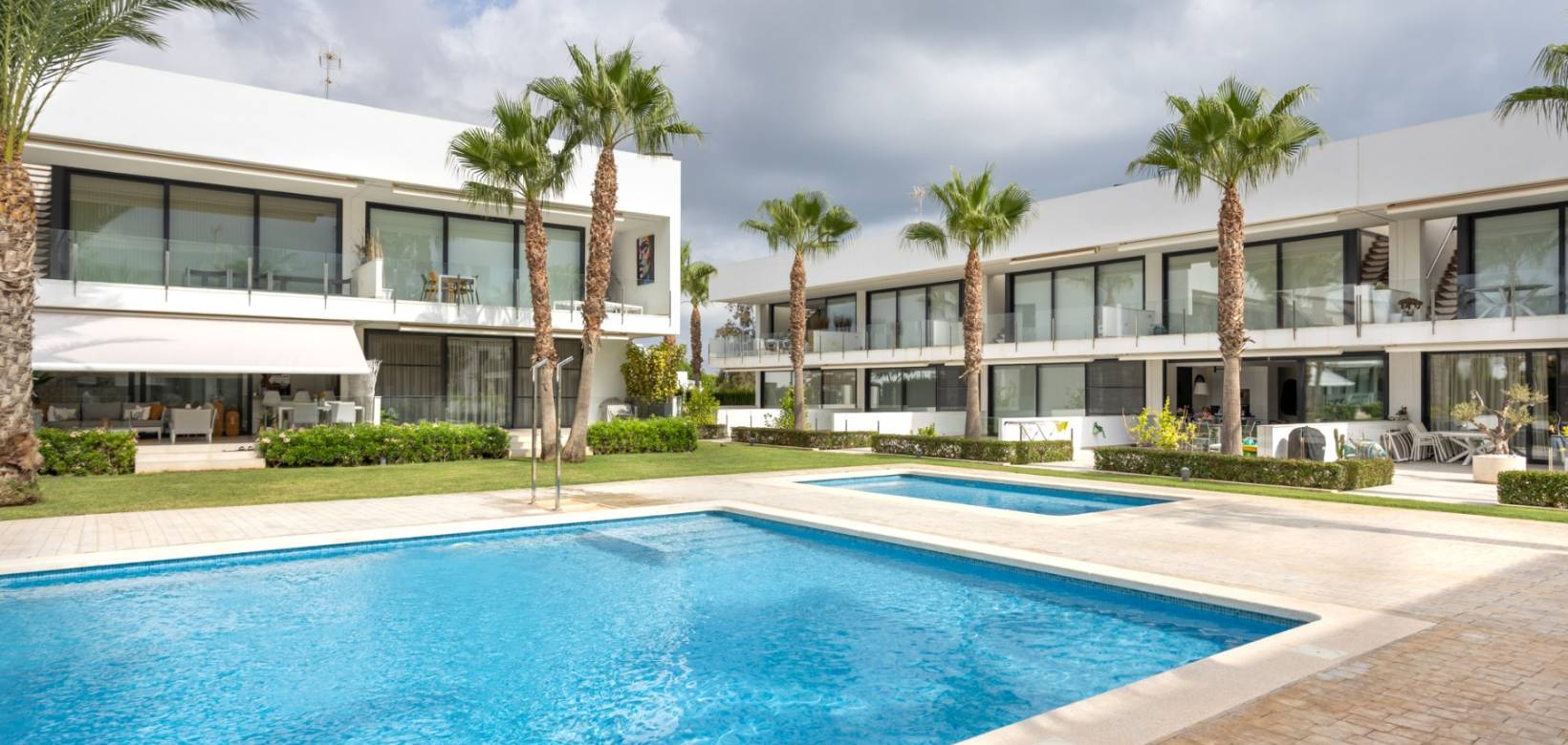Resale - Apartment - Mar de Cristal