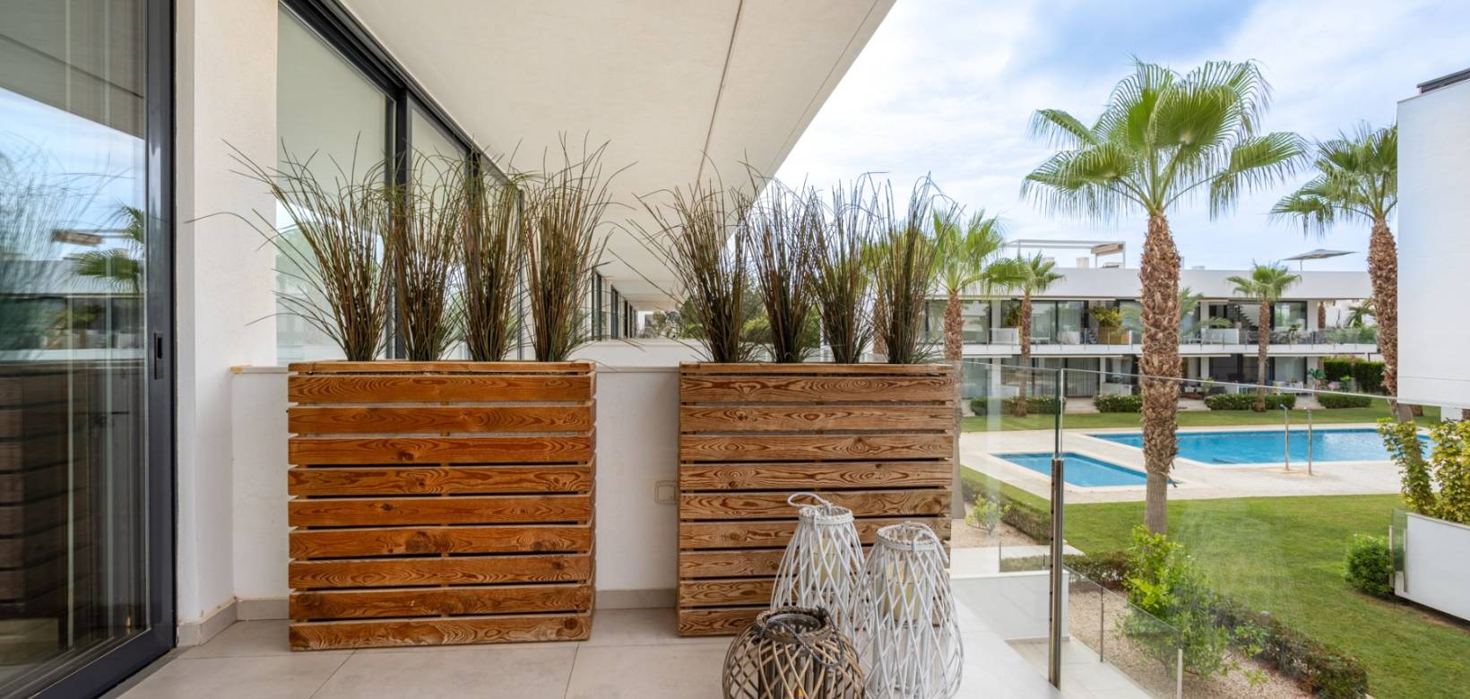 Resale - Apartment - Mar de Cristal