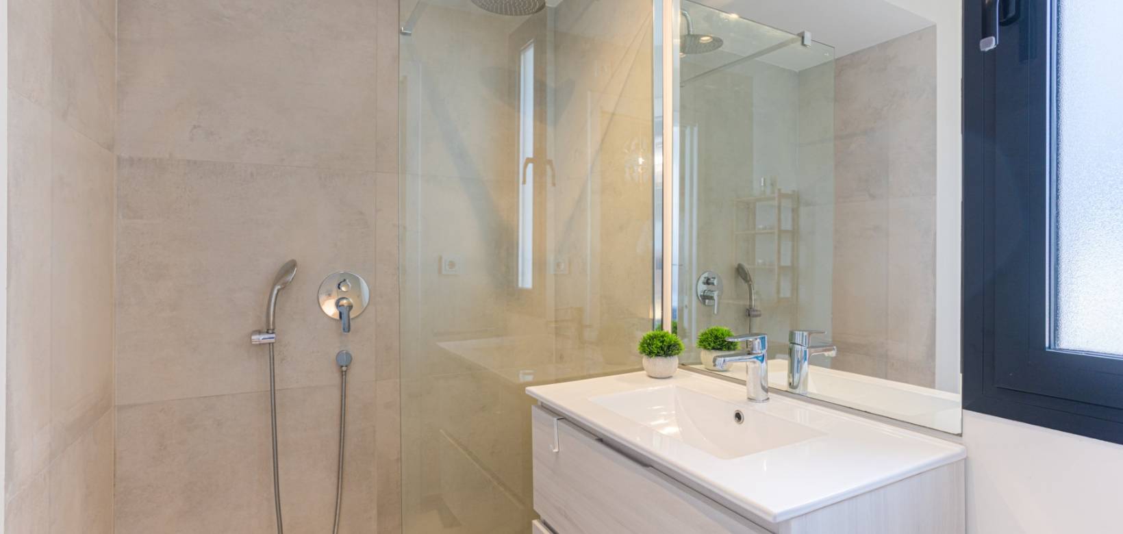 Resale - Apartment - Mar de Cristal