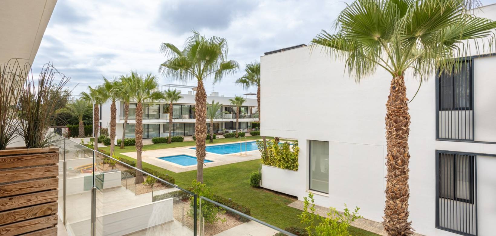 Resale - Apartment - Mar de Cristal