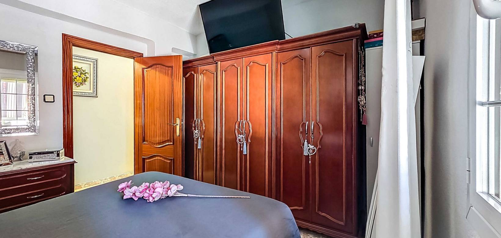 Resale - Apartment - Pinoso